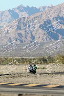 media/Dec-07-2025-CVMA (Sun) [[3e7d2de5dc]]/Race 18-Formula Twins-Formula 40 UL/